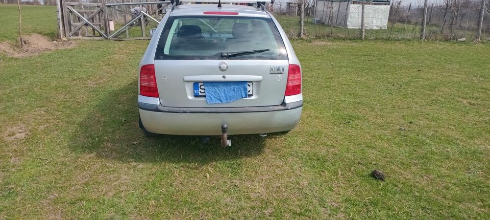 Vând Skoda Octavia
