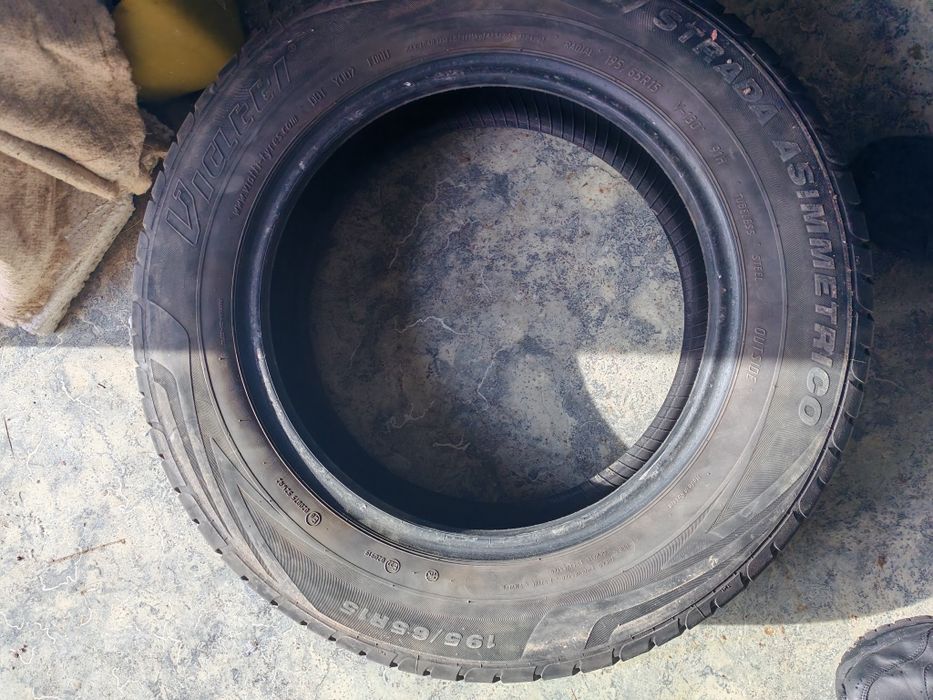 Продам комплект летних шин