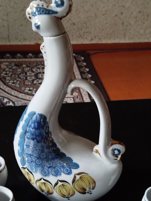 Штоф со своими стаканчиками советский