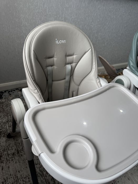 Продам 2 стула для кормления.