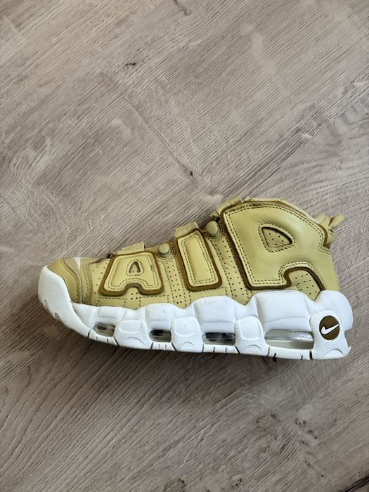 Vand nike umptemo de dama.