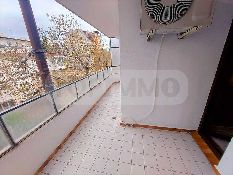 Дава се под наем Тристаен апартамент в Варна, Общината - 130 кв.м за 510 € - Снимка #7