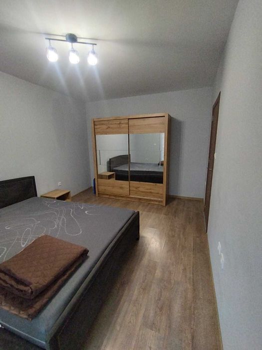 Собственик Дава Под Наем Двустаен 70m2 на Супер Център в Нова Сграда