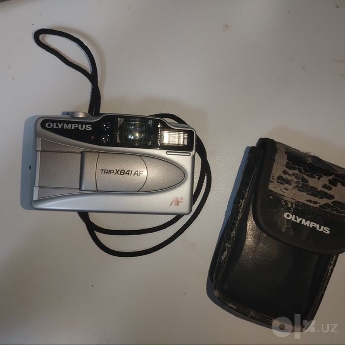 винтажный компактный пленочный фотоаппарат Olympus Trip XB41 AF.