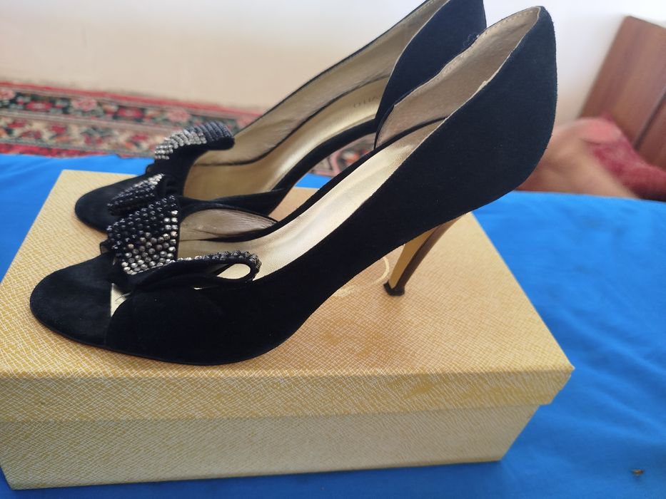 CARLABEI brendidagi CASSO-VITO tuflisi