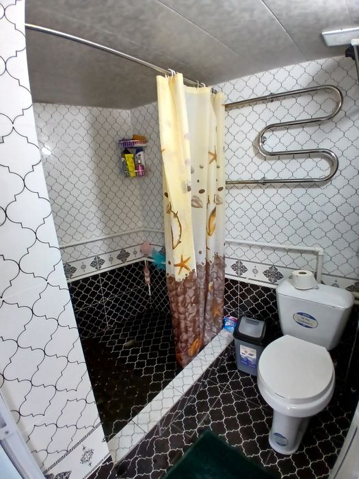 Ховли сотилади Навои