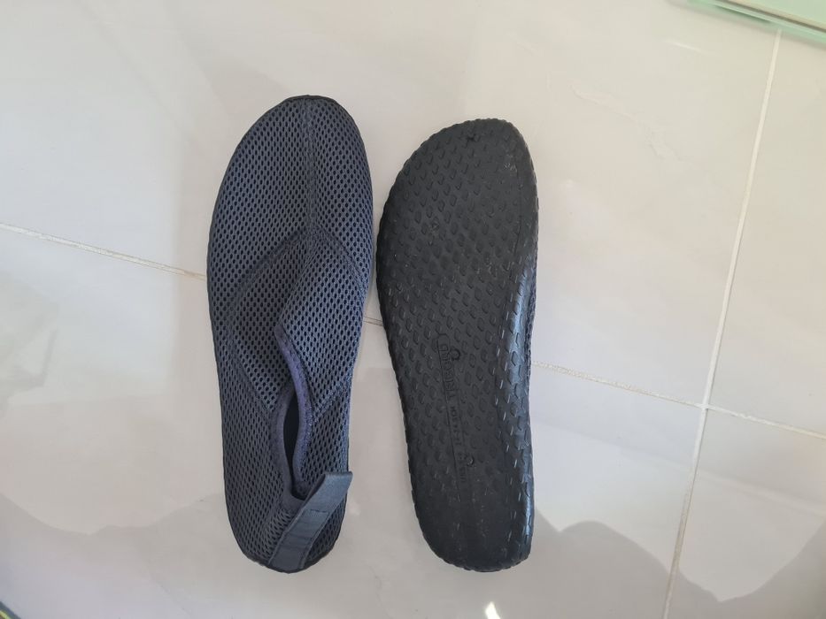 Акваобувки номер 38-39 дължина 24,00-24,50 см