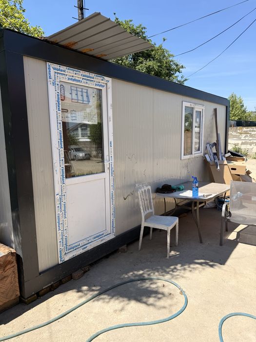 Container locuit