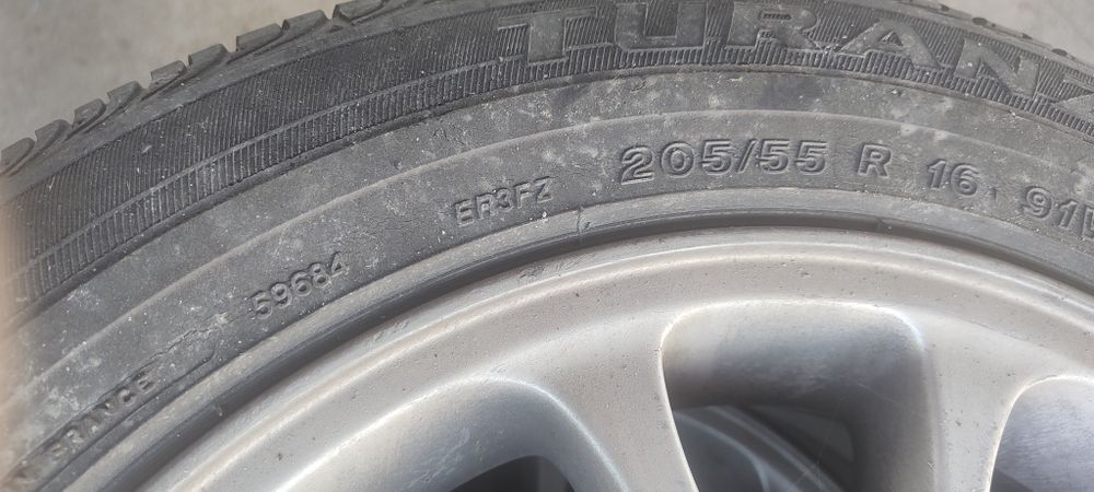 Capota Touran 2008+4 roti de vara Bridgestone