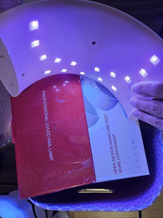 Ув / лед лампа за маникюр + аксесоари