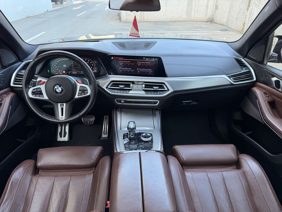 BMW X5 Pachet M Performance/Sky Lounge/Soft close/Head-up/Distronic/