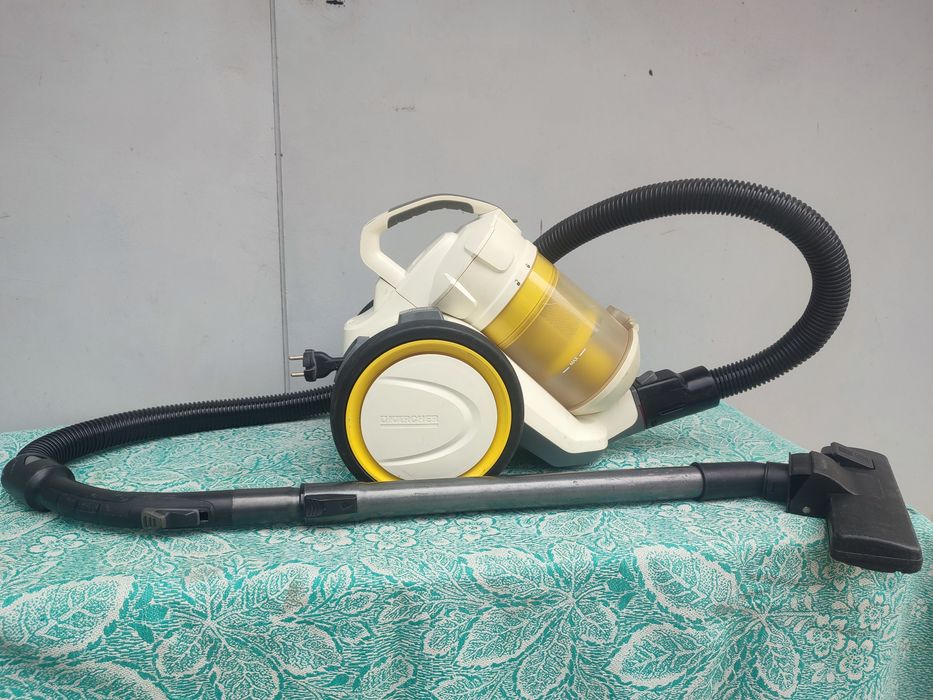 Пылесос KARCHER б/у