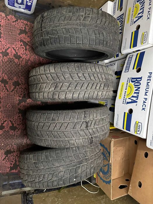 Зимни гуми 225/45/17 цола