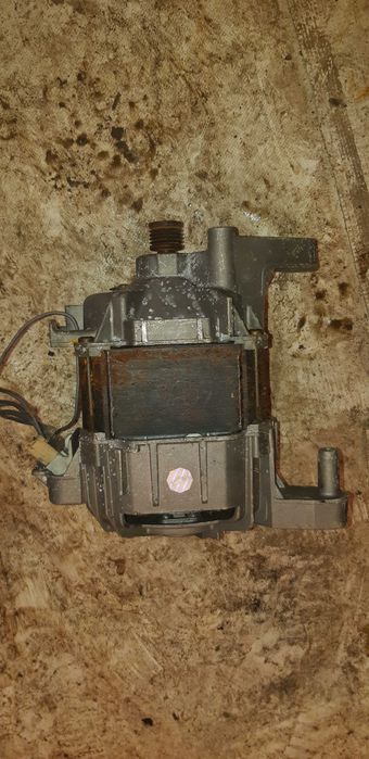 Електромотор  за пералня-марка Бош