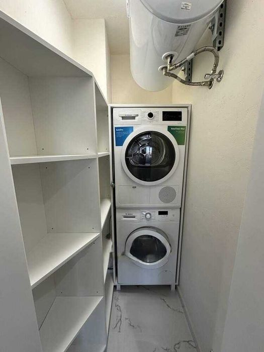 Продава се Тристаен апартамент в Пловдив, Съдийски - 118 кв.м за 1780 €/кв.м - Снимка #5