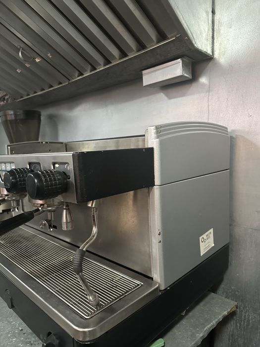 Кофемашина профессиональная Faema