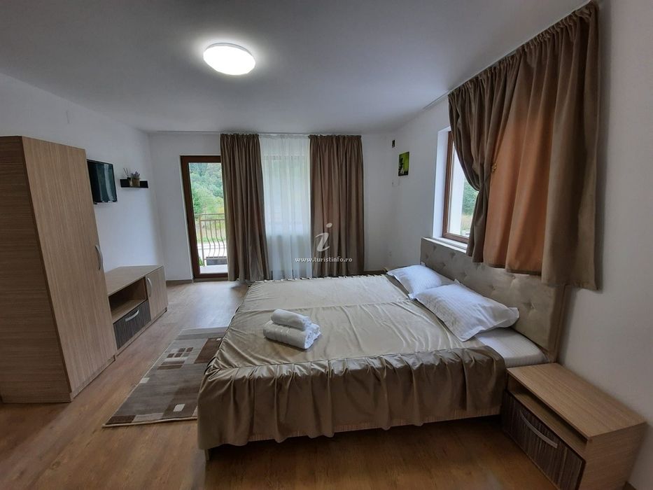 Pensiunea Perla Saticului