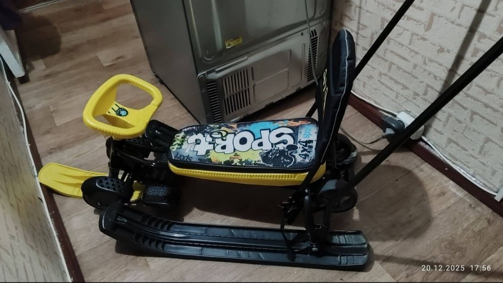 Снегокат с колёсами.