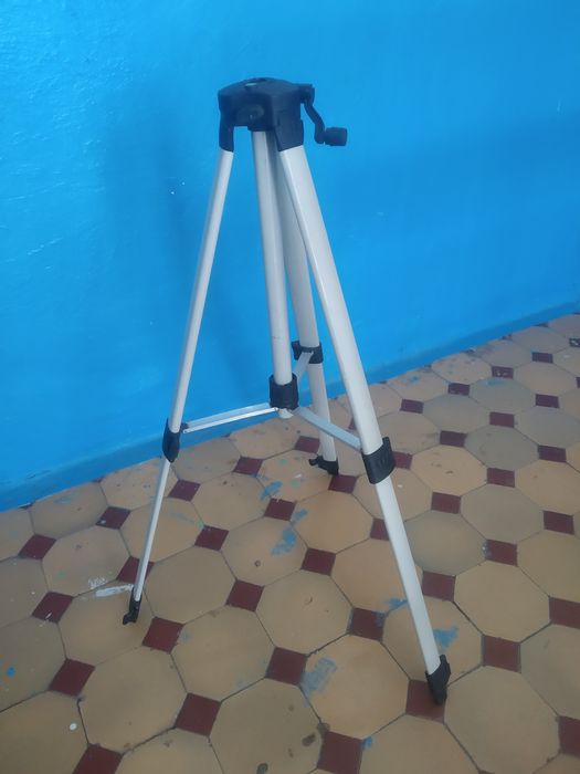 Штатив лазерни уровень