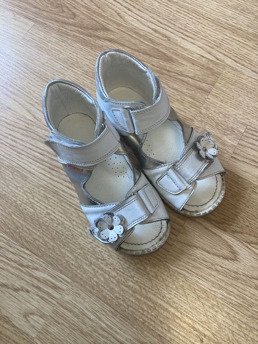 Туфли для девочки