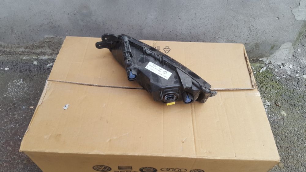 Far ceață Skoda Octavia 2013