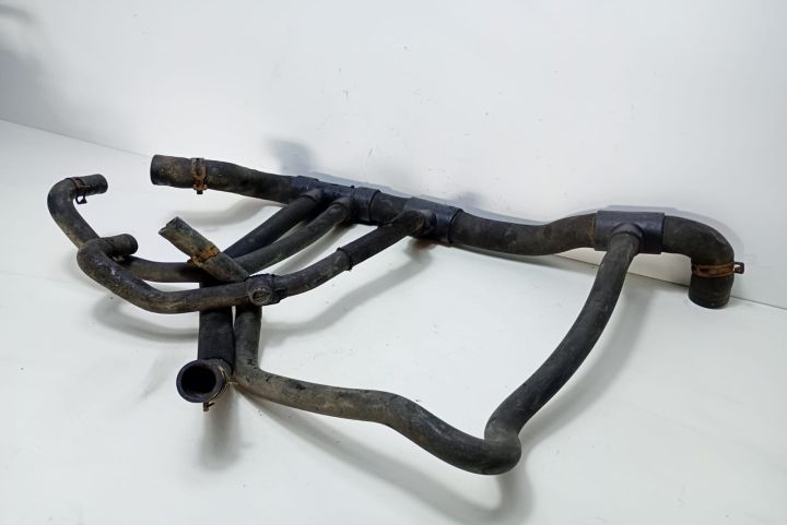 Furtun apa 1.9 dci Renault Trafic X83 seria