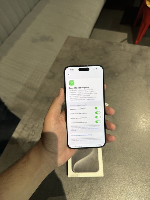 Iphone 15 pro max 85%