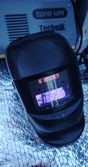 Aparat de sudura, bonus masca și electrozi.