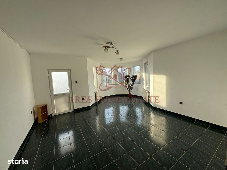 Casă 7 camere de vânzare/închiriere Izvin + anexă 90 mp- Comision 0
