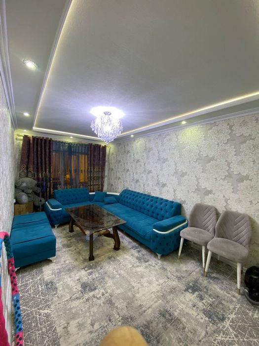 Продается 3 комнатная квартира 4 итаж 10 МК дол дароге карвон