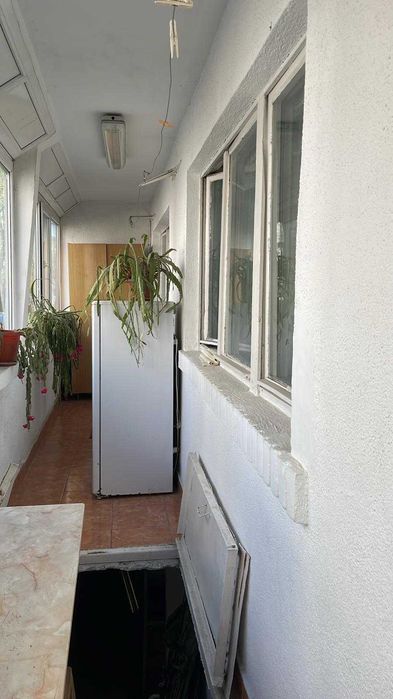 Vând apartament 3 camere - Plantelor - foarte spatios si luminos