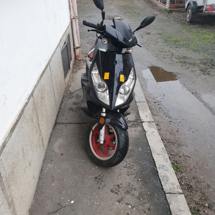 Vind scuter 49cc.