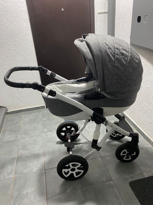 Продам коляску отличного качества