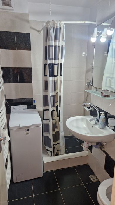 ATENȚIE(toate cheltuielile incluse) Minigarsonieră de închiriat