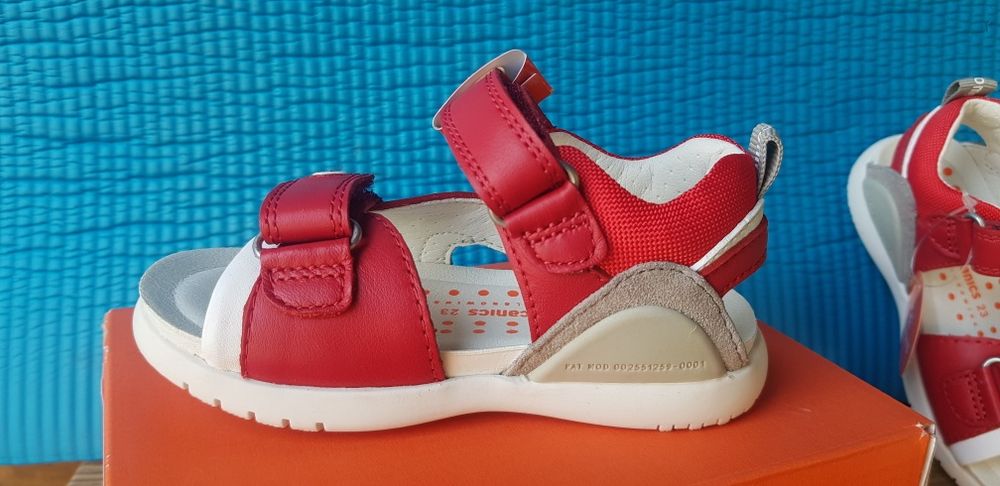 Нови сандалки Biomechanics