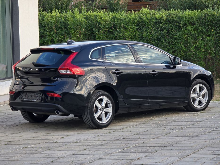 Volvo V40 / Summum Design / 190 CP Dotari Premium