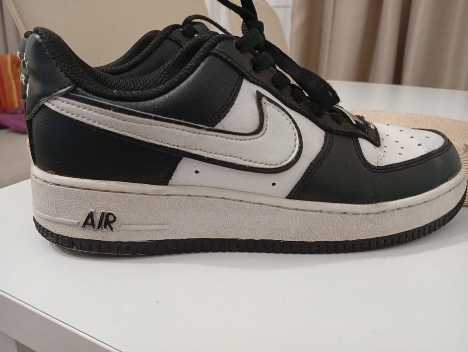 Adidas Nike de piele