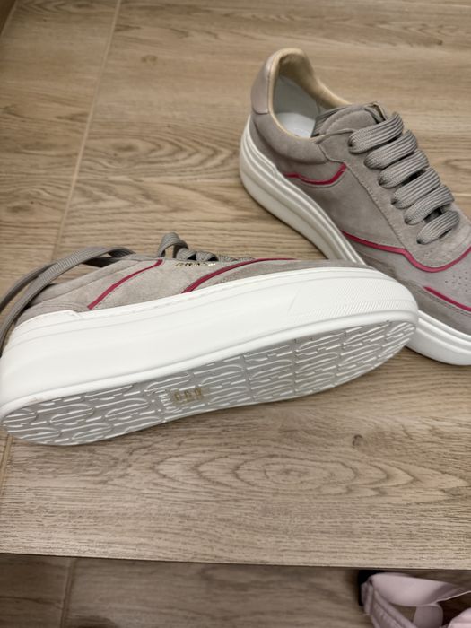 Tenisi Furla, noi, 37