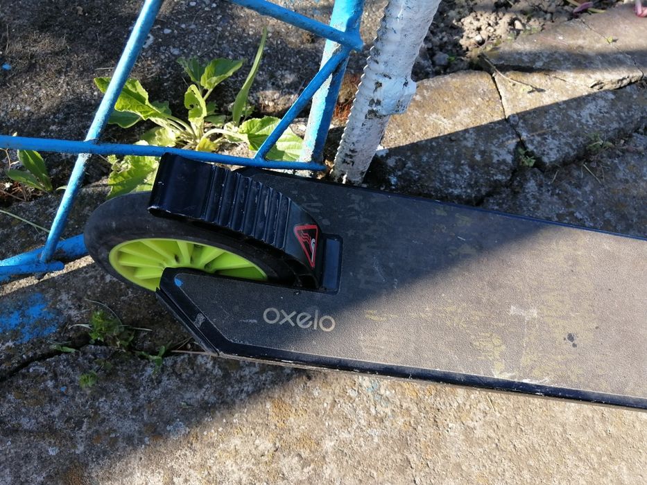 Trotineta pliabila pentru copii firma Decathlon