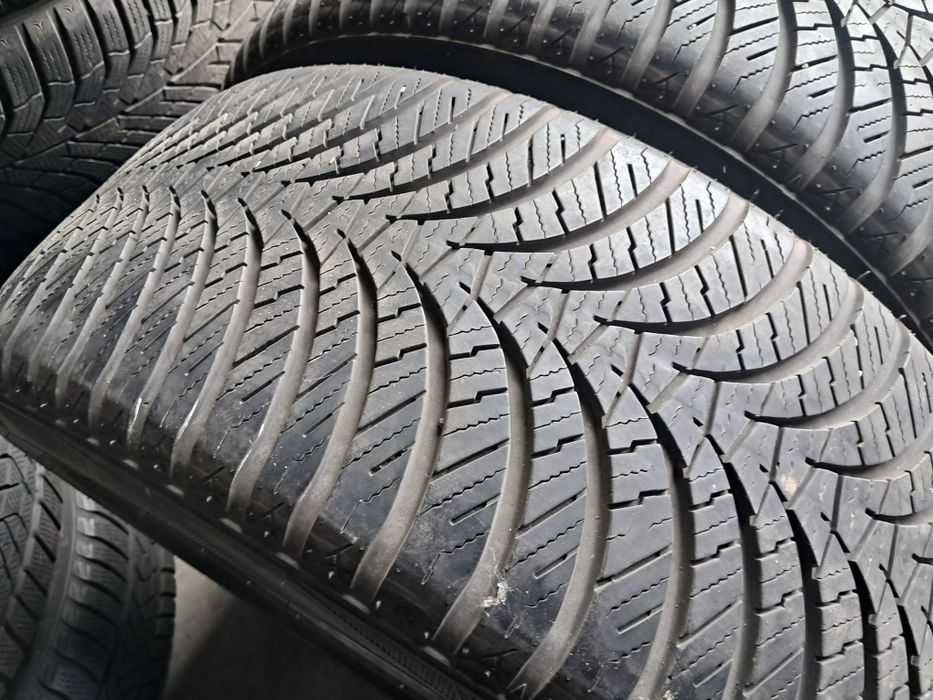 Anvelope second iarna 255 45 R19 Falken All Season 7mm 2023