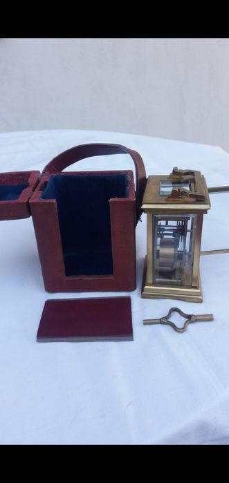 Ceas Antik de Semineu