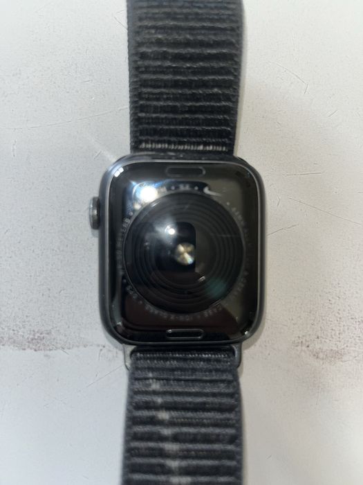 Apple watch se 44mm nike
