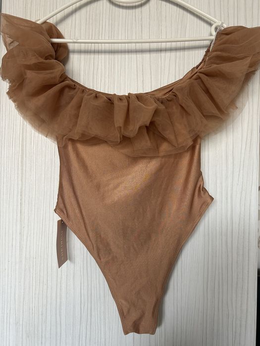 Боди с тюл ръкави