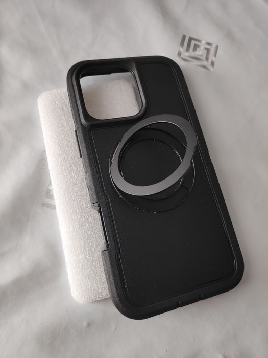 Чехол для iPhone 16 Pro Max, с подставкой