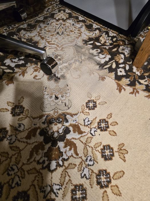 Подарявам употребяван персийски  килим