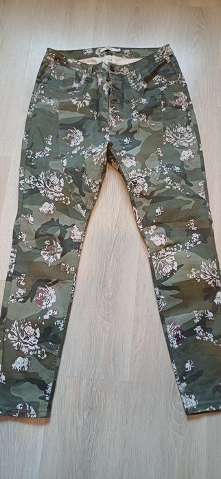 Pantaloni sport dama