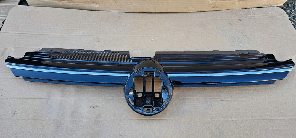 Grila radiator Vw Golf 8 2020 2021 2022 2023