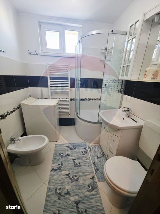 Apartament cu 2 camere de închiriat în zona Central