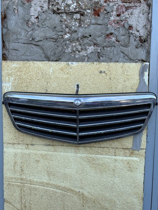 Решетка Mercedes e class w212