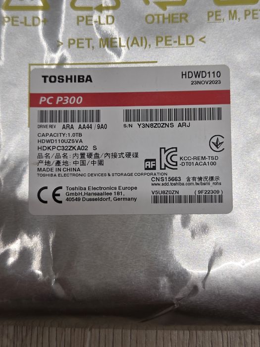 TOSHIBA pc p300 1TB